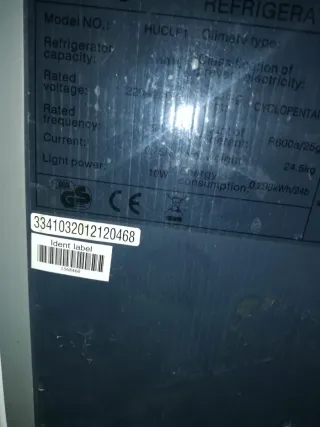 Nevera blanca pequeña