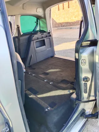 Peugeot parnet Peugeot 2015