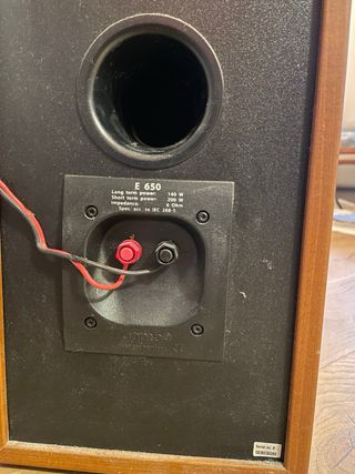 Altavoces Jamo E-650 Madera 140/200W