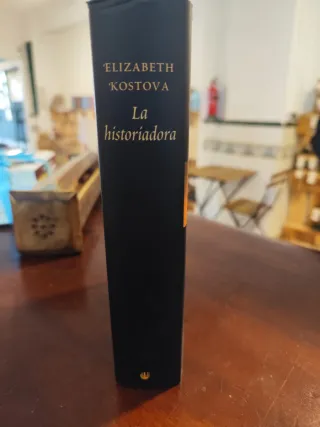 La Historiadora