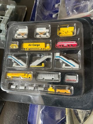 40 aerei in metallo + aeroporto