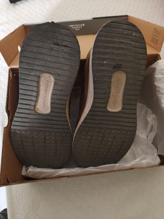 Scarpe Skechers Colton Low Trainers Marrone