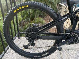 Ebike Whistle B Rush Carbono