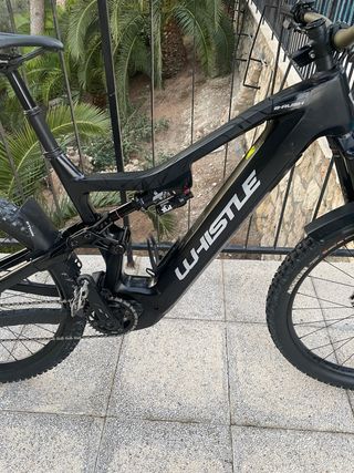 Ebike Whistle B Rush Carbono
