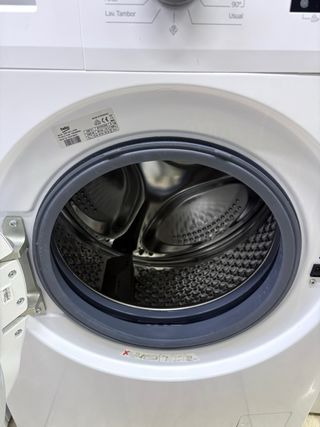 Lavadora Beko 6kg 1200rpm semi nueva