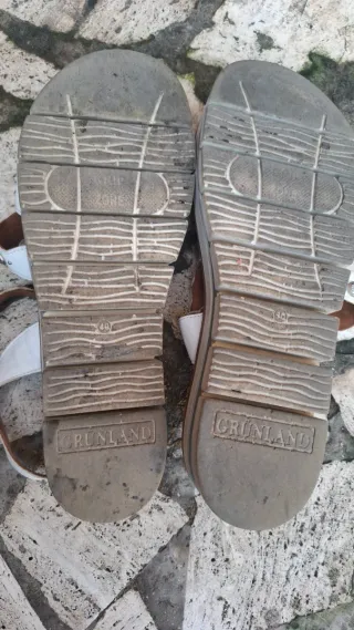 Sandali bianchi n.40 con borchie