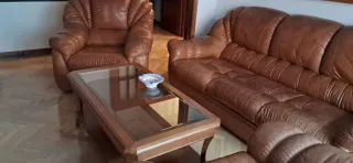 Sofás de piel marrón 3 plazas y dos individuales