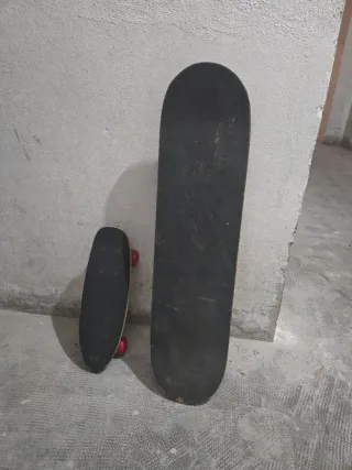 Monopatín NIXOR y uno pequeño