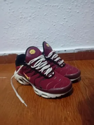 Zapatillas Nike TN rojas y blancas