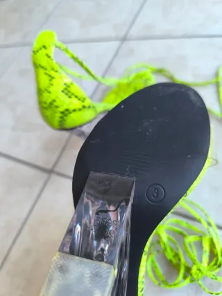 Tacones Neón Serpiente con Tiras. EGO. Talla 36