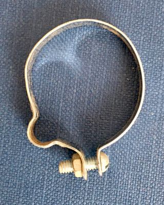 Abrazadera para funda freno/cambio