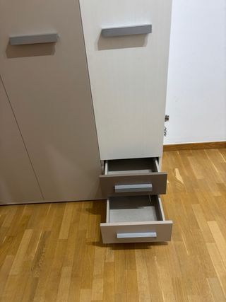 Armario 4 puertas y 2 cajones