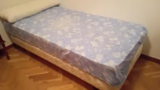 Base tapizada y colchón 90cm