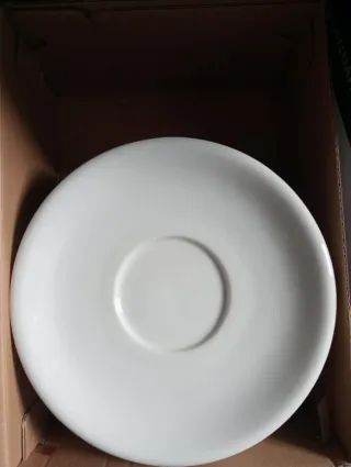 Menaje Hostelería Bandejas Metal y Plástico