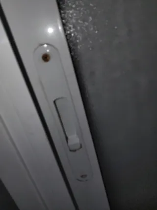 Ventana corredera baño aluminio blanco 69,5x 68,5.