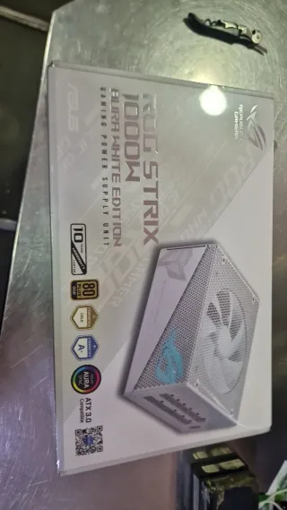 Alimentatore ASUS ROG STRIX 1000W Aura White