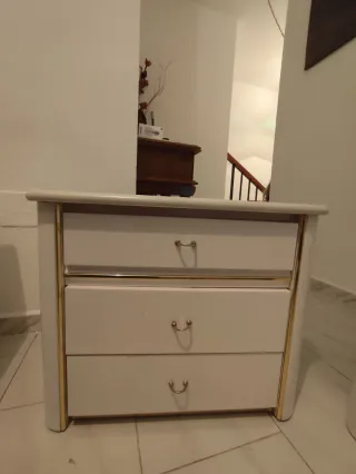 Muebles de dormitorio blancos