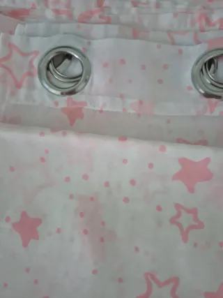 Cortinas infantiles con estrellas rosas