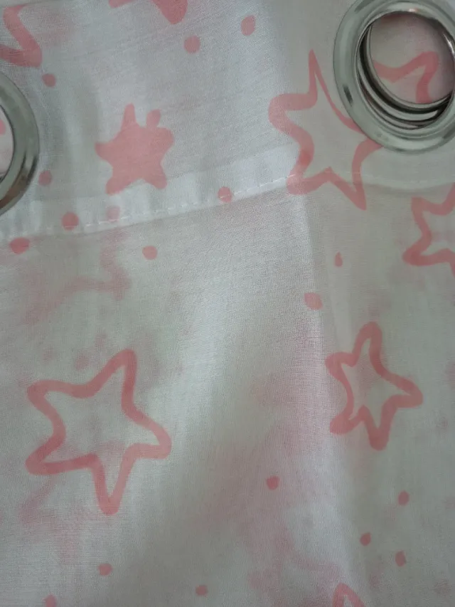 Cortinas infantiles con estrellas rosas