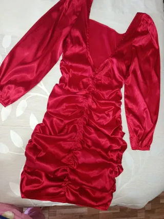 Vestidos y falda mujer,6 € la unidad