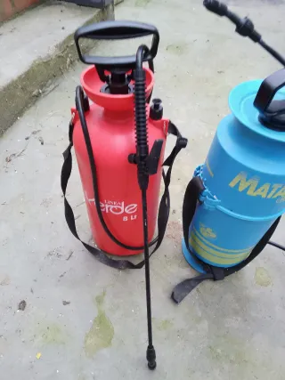 Pulverizador Jardín Matabi 8L Rojo