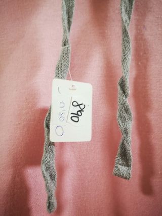 Sudadera rosa con capucha