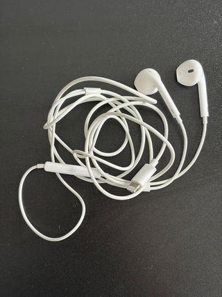 iPhone 12 128GB Blanco con accesorios