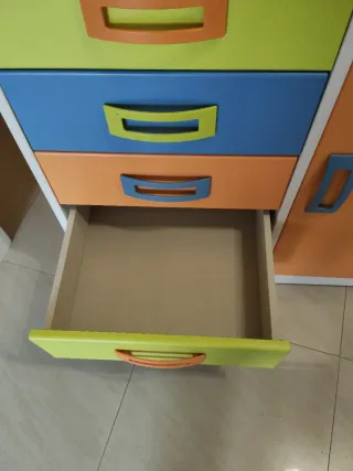 Armario infantil multicolor