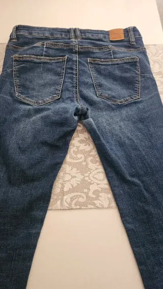 Pantalón vaquero pitillo mujer azul usado muy poco