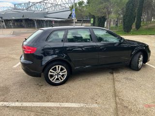 Audi A3 sportback 1.4 TFSI Attraction pro