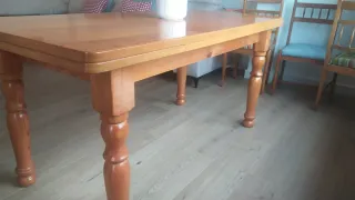 Mesa de pino maciza extensible