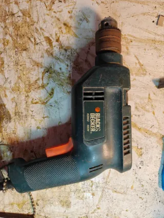 Trapano Percussione Black & Decker KD662