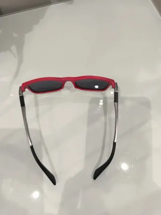 Occhiali da sole per bambini neri e blu