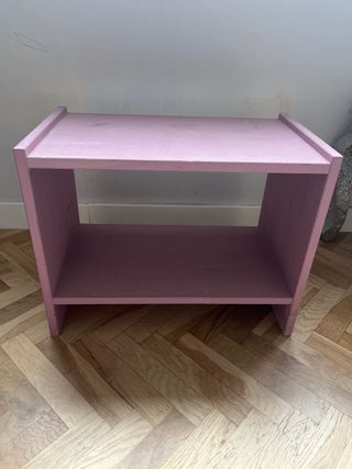 Dos muebles estantería Ikea Gris y Rosa