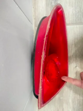 Piloto trasero izquierdo Seat Leon 2