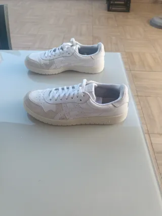 Asics Japan S sneakers.