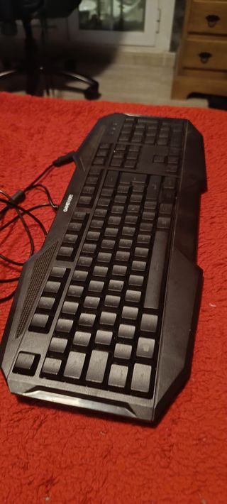 Teclado Gaming GAMEware GK2 Pro RGB Negro Rojo