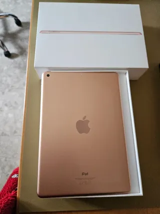iPad 6ª Gen Wifi 32GB Dorado
