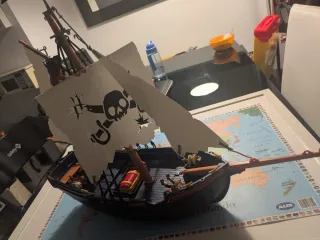 Barco Pirata Playmobil con Calavera