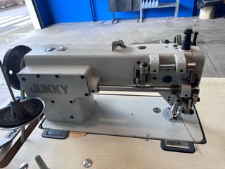 Máquina de coser Juki industrial