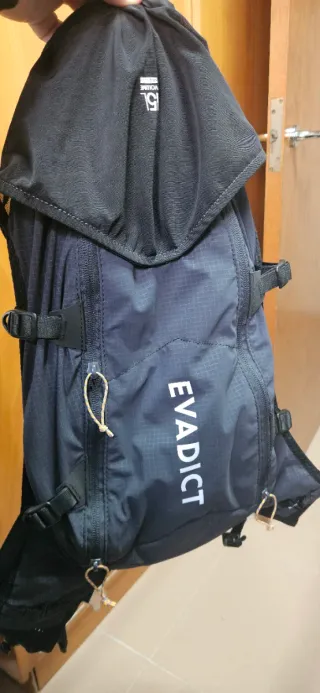 Mochila Trail Running EVADICT Gris SIN ESTRENAR!