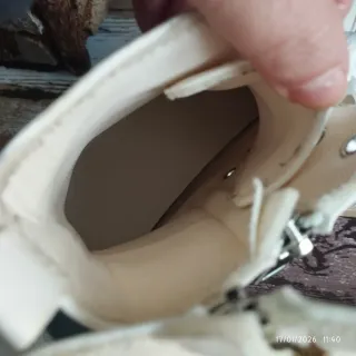 Botines deportivos blancos mujer