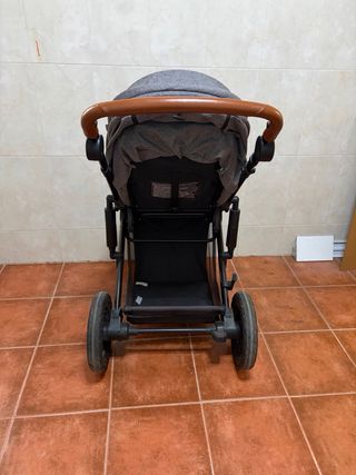 Carrito Kinderkraft con capazo y saco tuc tu silla