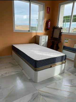 Canapé canapé canapé