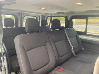 ALQUILER OPEL VIVARO 9 PLAZAS