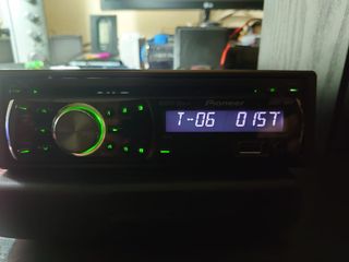 Pioneer DEH-2220UB Radio Coche