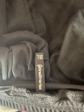 Falda tul negra con bordados plateados