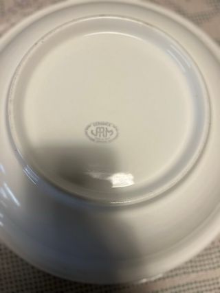 Piatto in ceramica con ciliegie