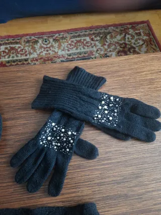 Conjunto bufanda, gorro y guantes mezcla