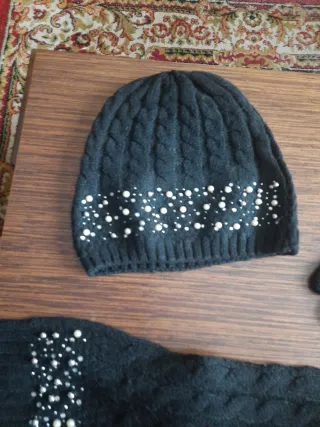 Conjunto bufanda, gorro y guantes mezcla